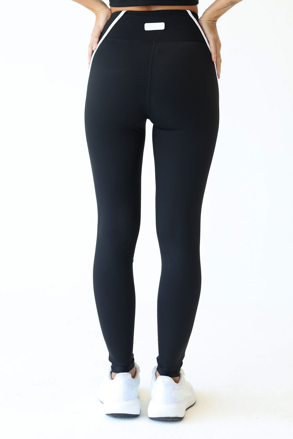 Muse Leggings | Black Pulse