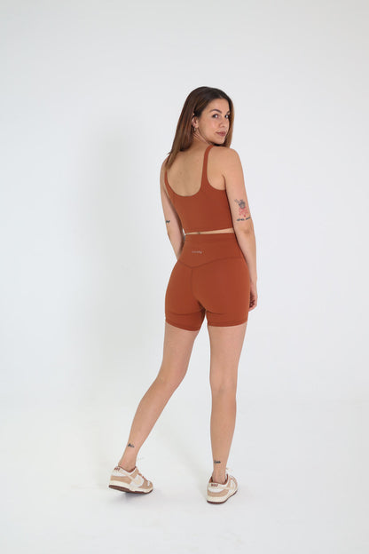 Studio Crop | Terracotta