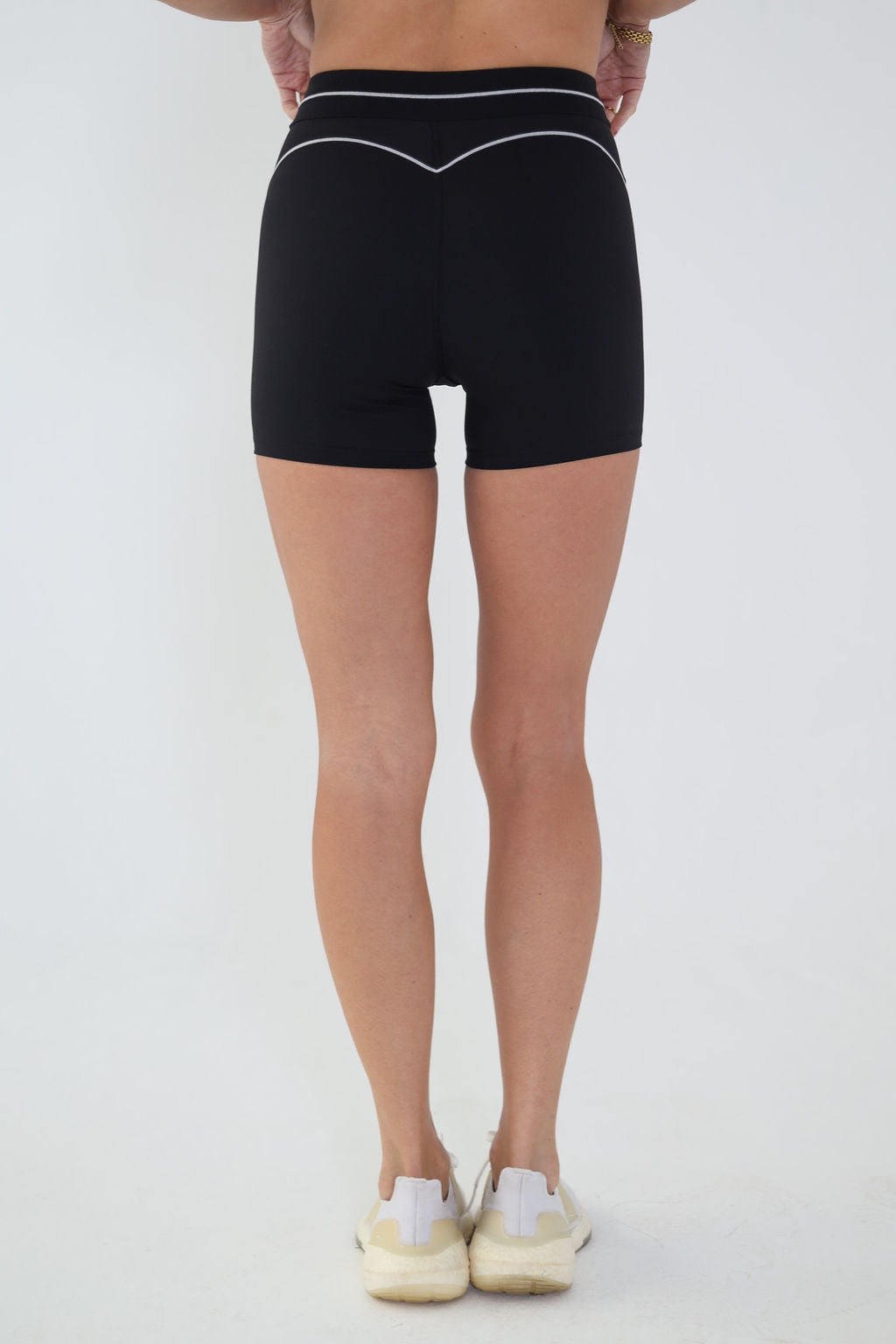 Form Shorts | Espresso