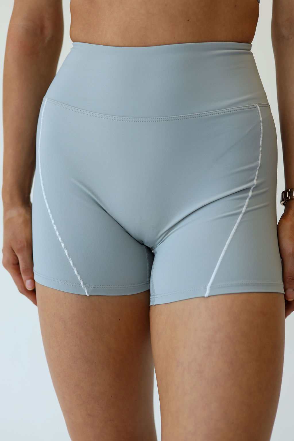 Move Shorts | Silver Mist