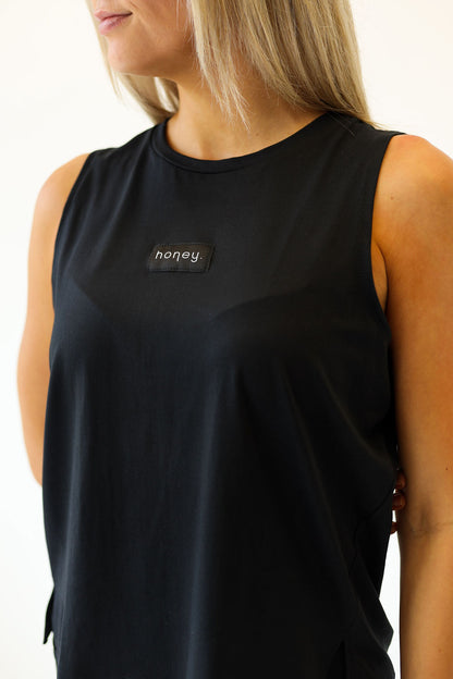 Staple Top | Black